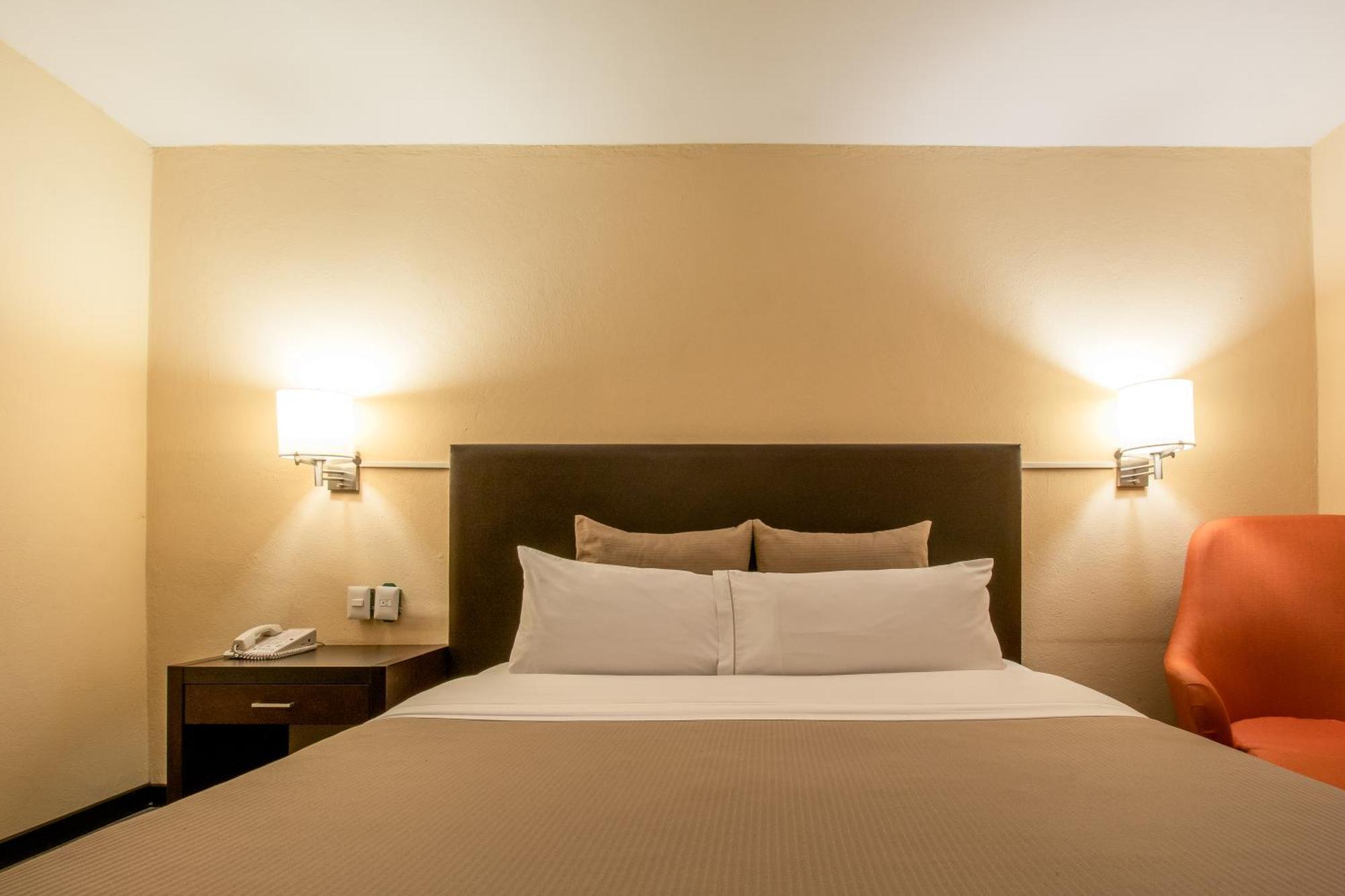 Rocaval San Cristóbal De Casas 4*
